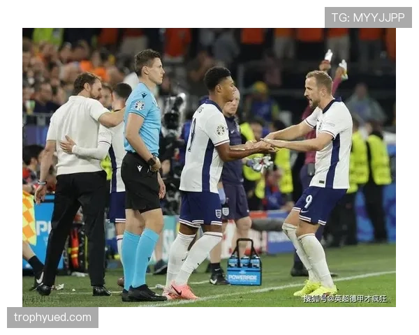 沃特金斯与凯恩的英格兰首发之争：战术适配性与终结效率的关键差异